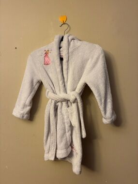 Plush White Hooded Kids Bath Robe with Princess Embroidery